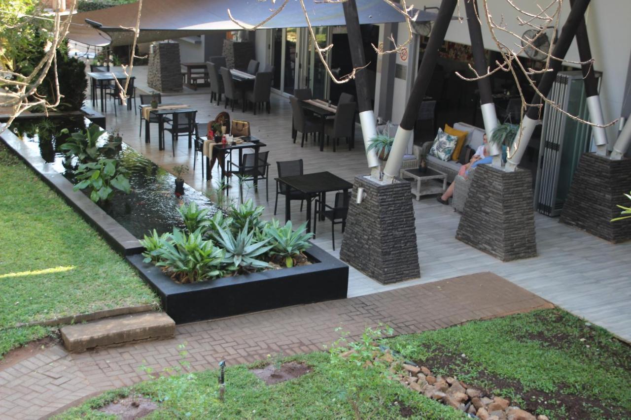 Ecolux Boutique Hotel Komatipoort Bagian luar foto