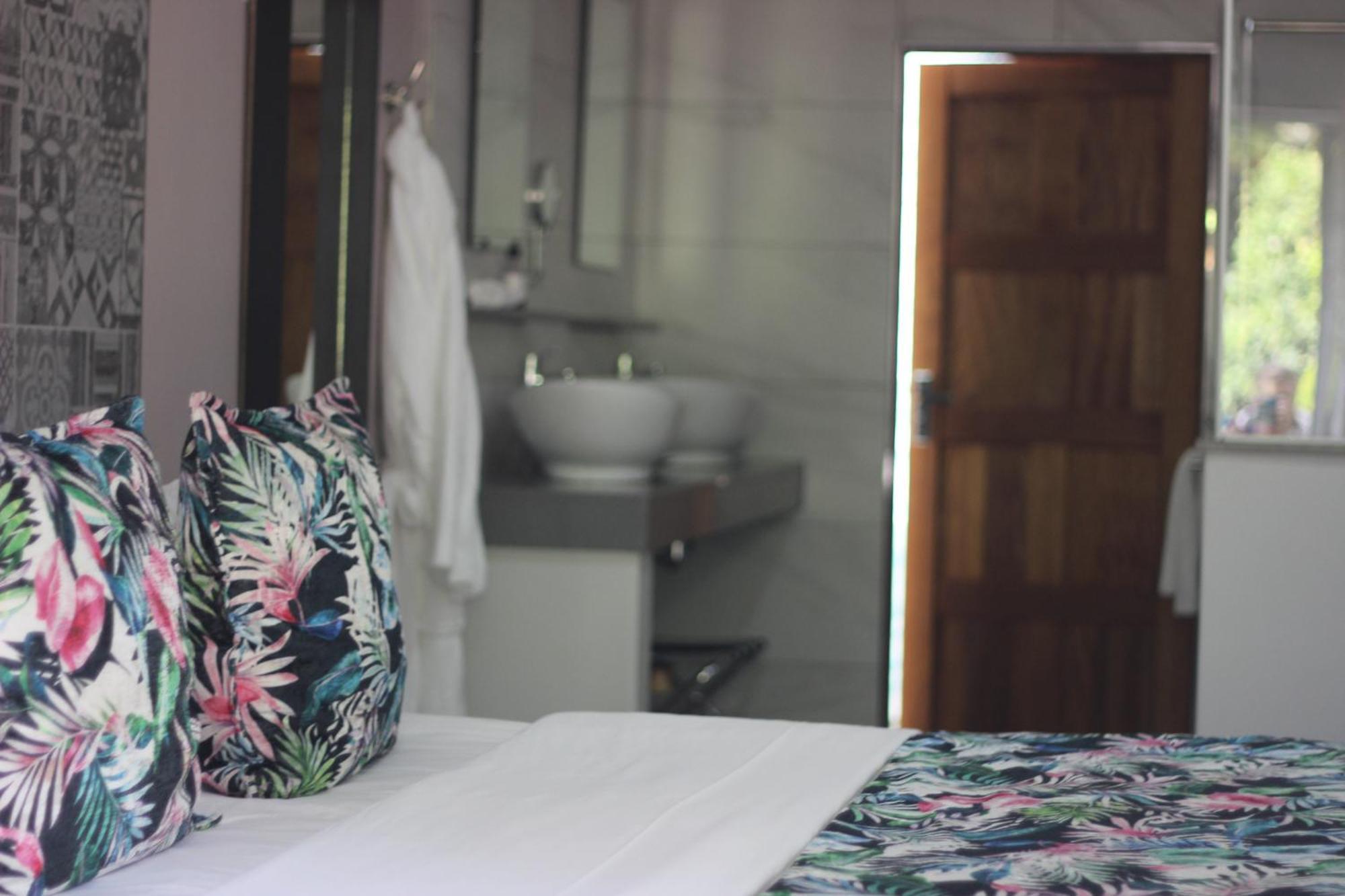 Ecolux Boutique Hotel Komatipoort Bagian luar foto