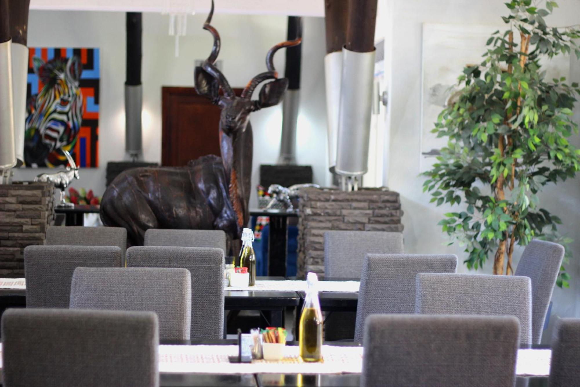 Ecolux Boutique Hotel Komatipoort Bagian luar foto